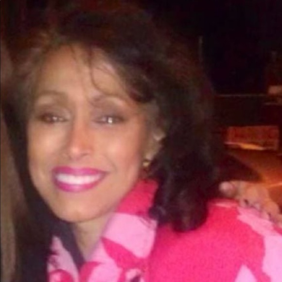 MEET ROE,I ENTERTAIN ONLY DECENT OFFERS ON MY LIST - Picture 5 of 8